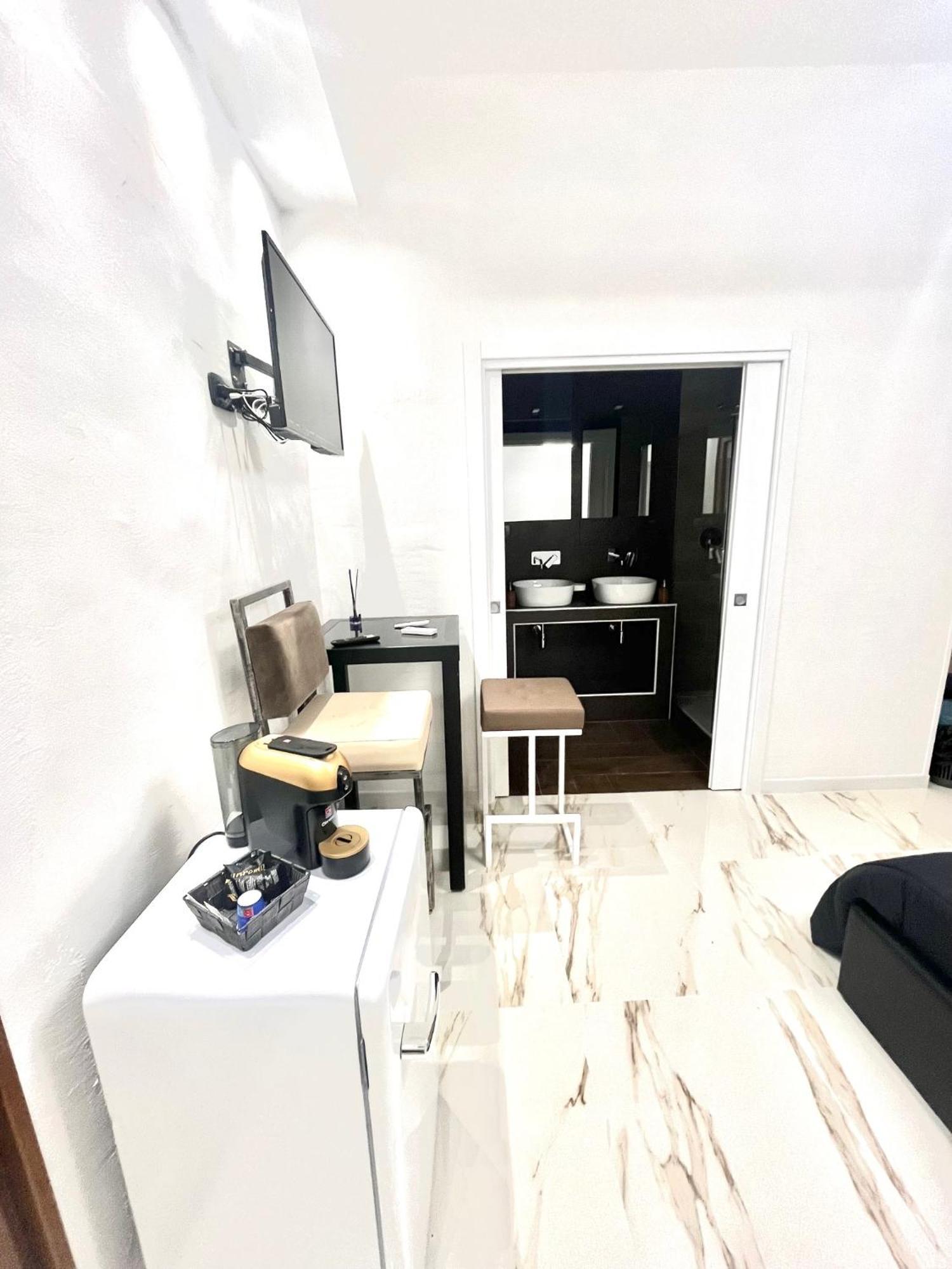 בארי Mada'S Apartment Deluxe מראה חיצוני תמונה