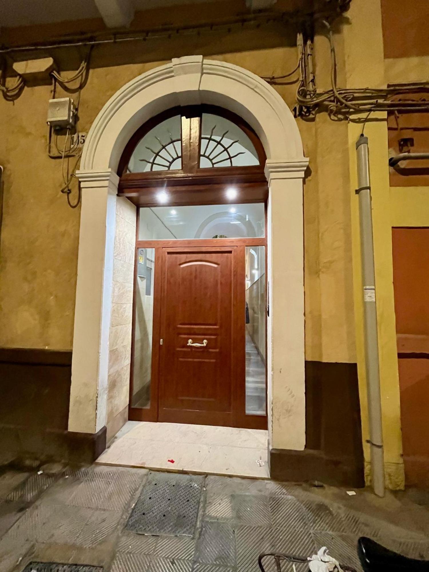 בארי Mada'S Apartment Deluxe מראה חיצוני תמונה